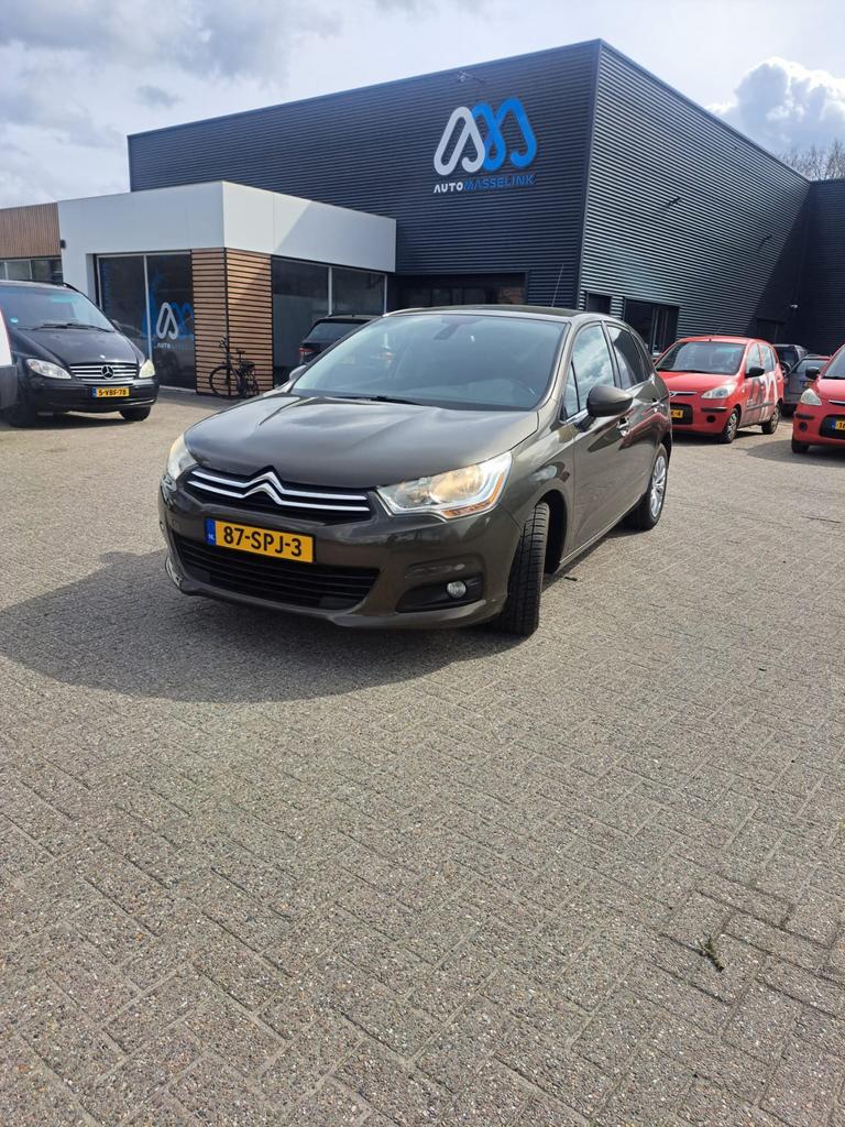Citroën C4 1.6 VTI Berline 2011 Bruin nieuwe motor, Auto's, Citroën, Voorwielaandrijving, Stof, 4 cilinders, Bruin