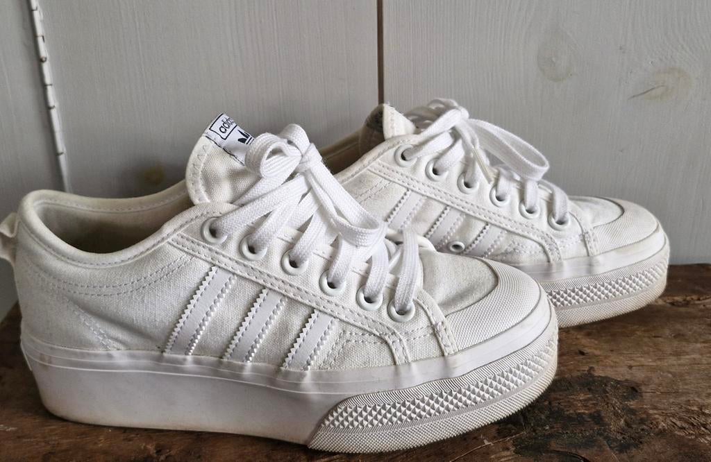 Adidas Nizza platform sneakers canvas mt.38, Ophalen of Verzenden, Zo goed als nieuw