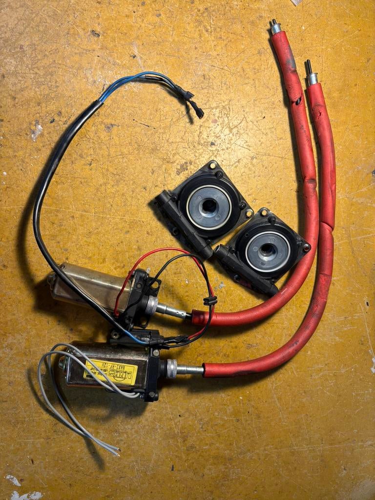 Te koop: electro motortjes oa Corsa en Porsche 911, Ophalen, Gereviseerd, Porsche