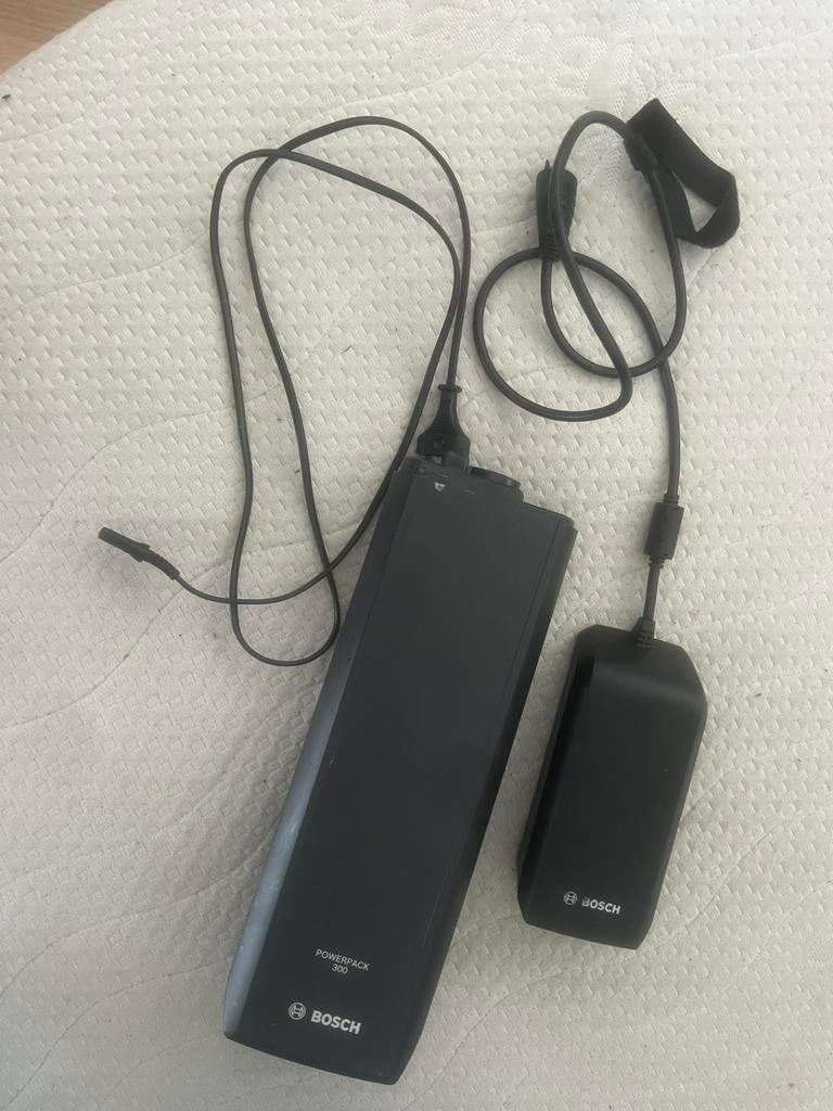 Bosch PowerPack 300 accu + oplader + display, Ophalen of Verzenden, Zo goed als nieuw