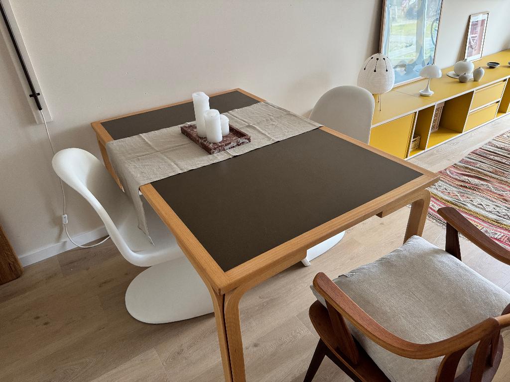 Vintage Farstrup Deense eettafel, Ophalen, Overige materialen, 50 tot 100 cm, 100 tot 150 cm