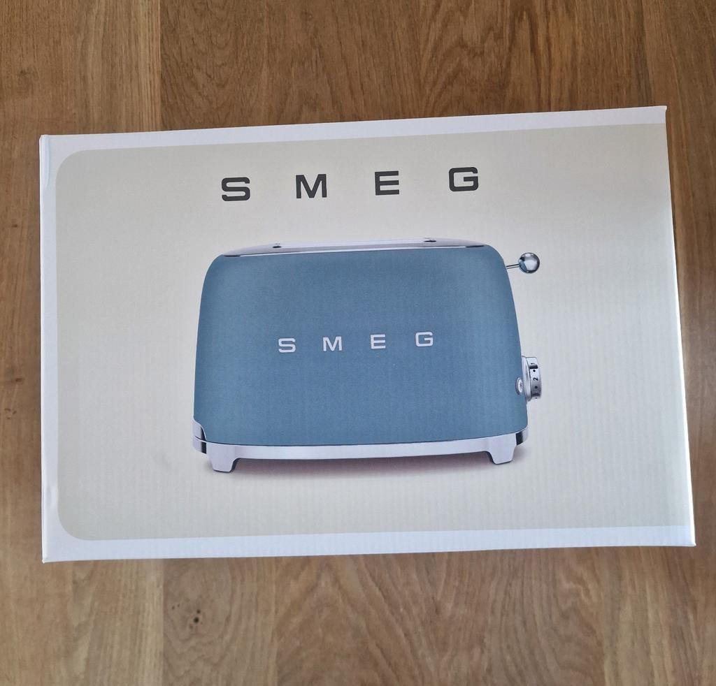 Nieuw! Smeg broodrooster kleur blauw blue storm twv 199,-, Witgoed en Apparatuur, Ophalen of Verzenden, Nieuw