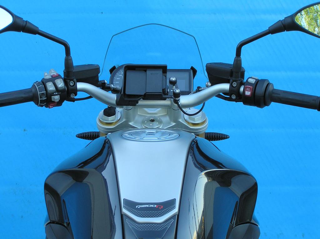 BMW R1200R (bj 2017) - foto 3