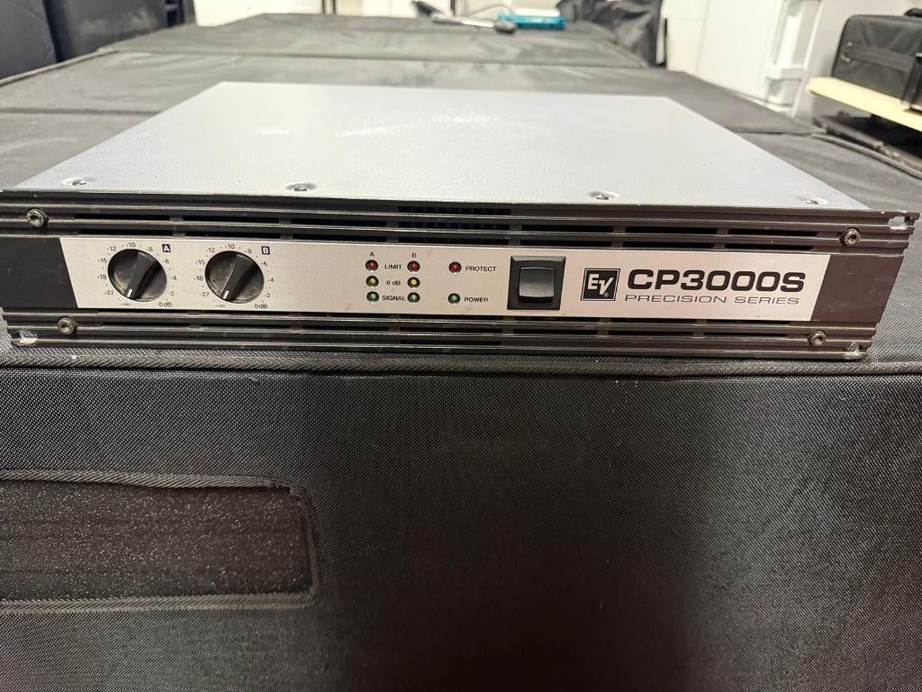 Electro Voice CP3000S versterker AMP, Gebruikt, Overige typen, 120 watt of meer, Ophalen
