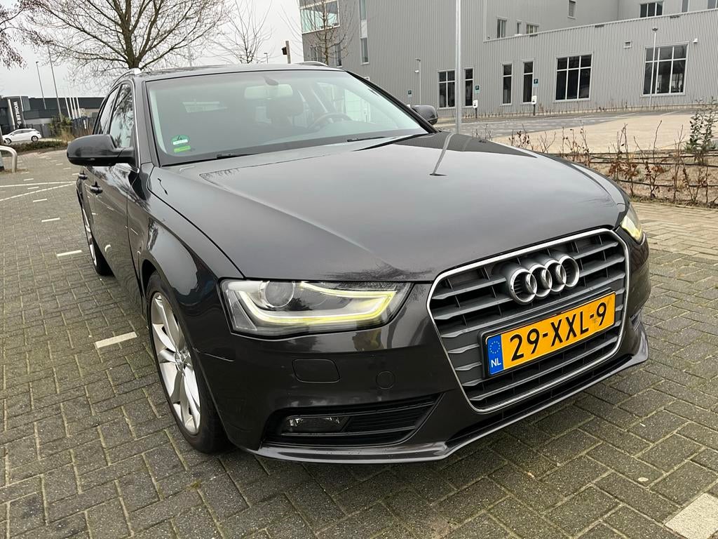 Audi A4 1.8TFSI 125KW Avant 2012 Grijs, Auto's, Voorwielaandrijving, 4 cilinders, Stationwagon, Handgeschakeld