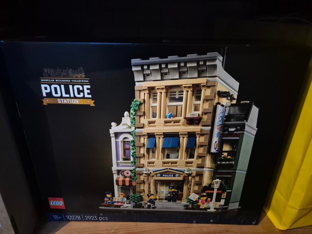 Nieuw ongeopend LEGO 10278 Politiebureau Modular Building, Kinderen en Baby's, Speelgoed | Duplo en Lego, Ophalen, Nieuw, Complete set