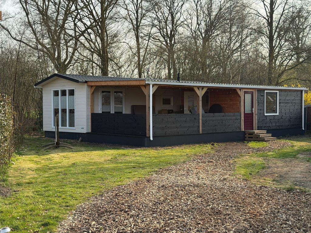 Prachtig Groot Chalet Met Staanplaats op Si-Es-An Balkbrug, Caravans en Kamperen, Tot en met 6