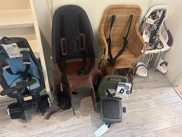 Fietsstoelen Bobike - Qibbel - 5 stuks NIEUW voor en achter