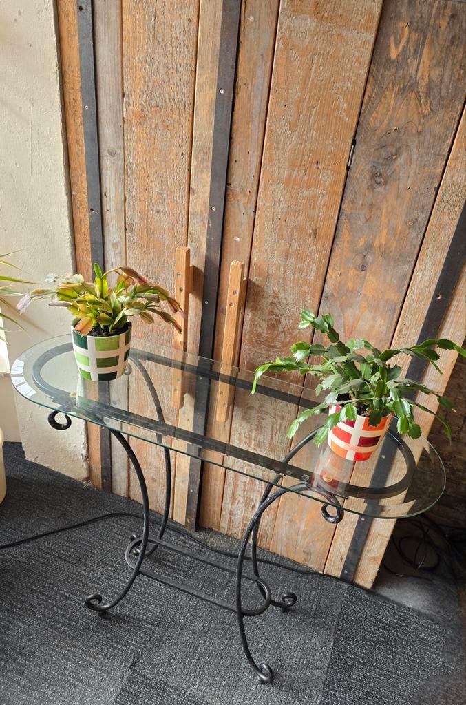 Smeedijzeren sidetable ovalen console met glazen blad, Ophalen, Gebruikt, 50 tot 100 cm, Landelijk