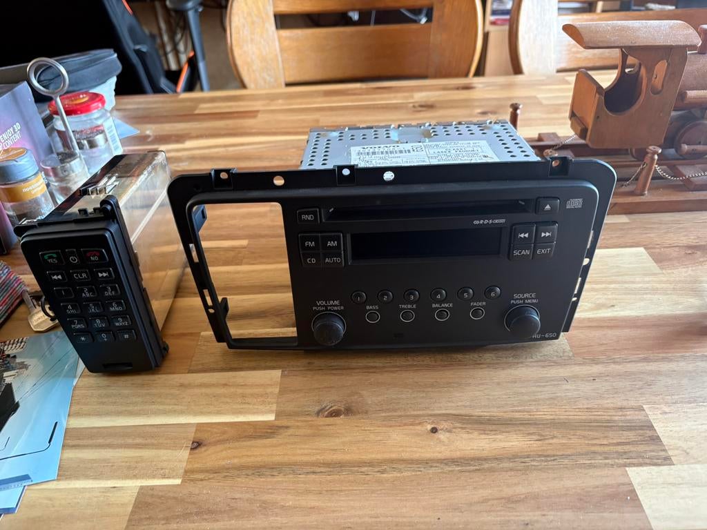 Volvo HU-650 met telefoon, Ophalen, Gebruikt