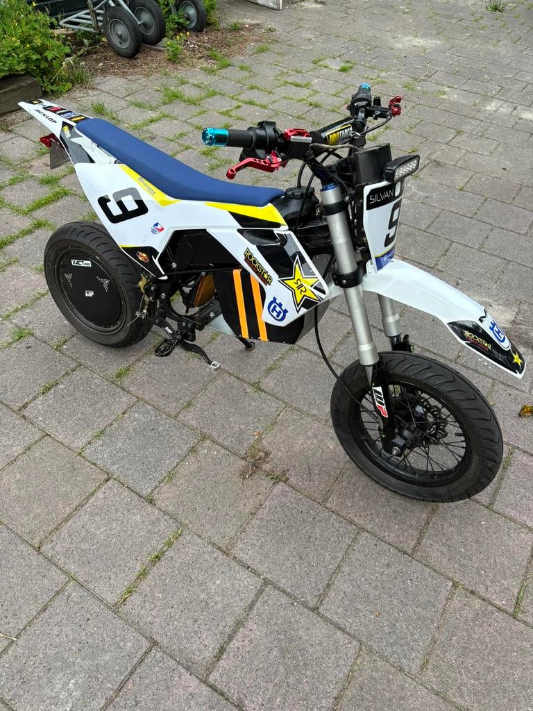 Elektrische pitbike surron met kenteken, Fietsen en Brommers, Brommers | Crossbrommers, Zo goed als nieuw, Overige merken, Ophalen