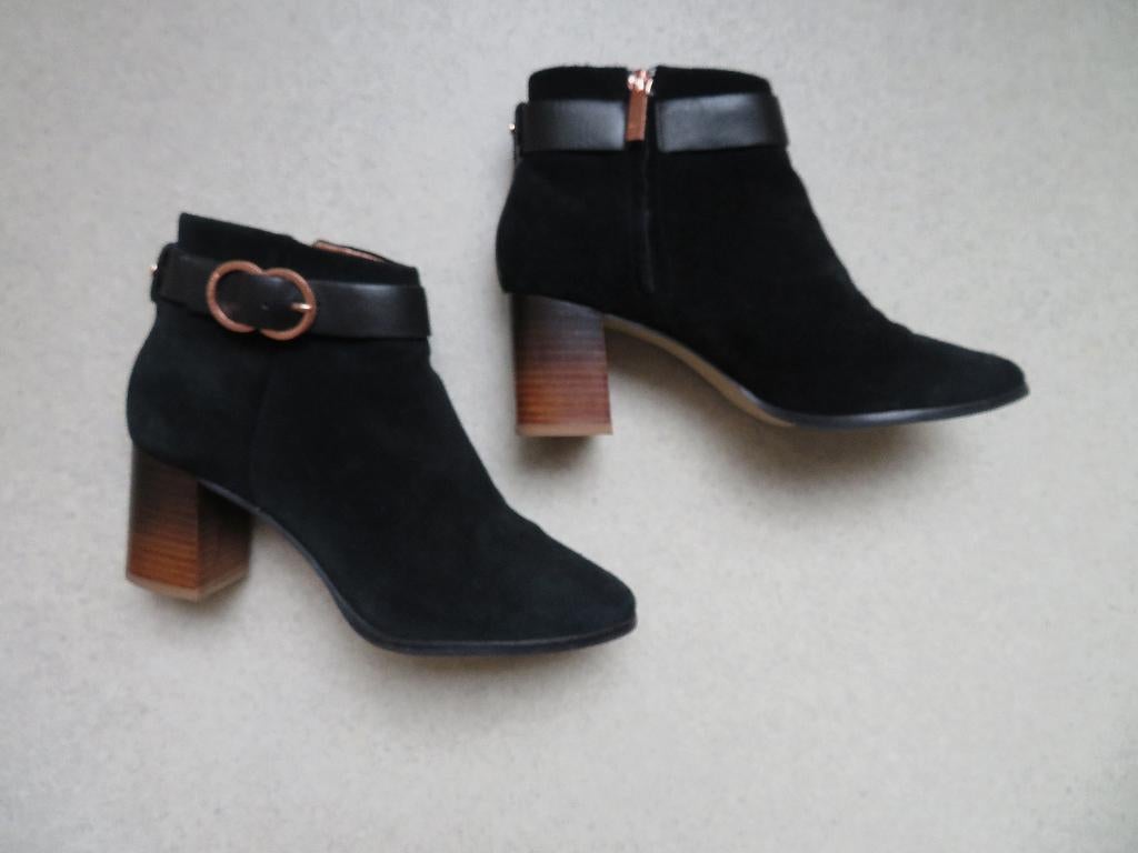 TED BAKER nieuwe laarzen blokhak zwart suéde leer maat 40, Kleding | Dames, Schoenen, Zwart, Lage of Enkellaarzen, Nieuw, Ophalen of Verzenden