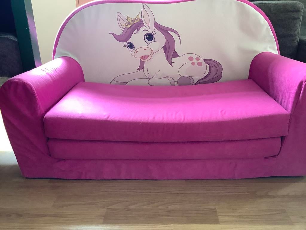 Leuk bankje met een eenhoorn er op, Ophalen, Zo goed als nieuw, Stoel(en)