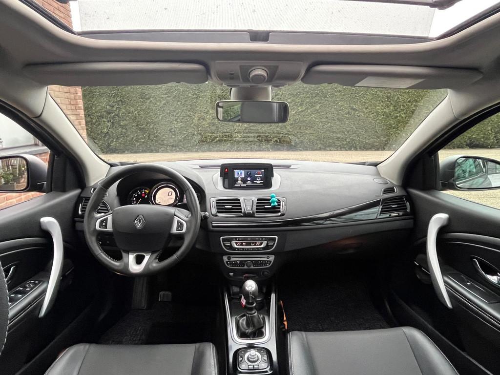 Renault Mégane 1.4 TCe Bose|Pano|Pdc|Cruise|Clima|Keyless|, Auto's, Renault, Voorwielaandrijving, Euro 5, Parkeersensor, Gebruikt