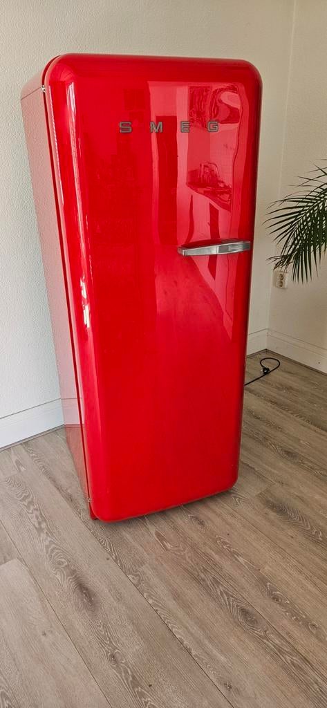Rode smeg koelkast, Ophalen, Gebruikt, 200 liter of meer, 60 cm of meer