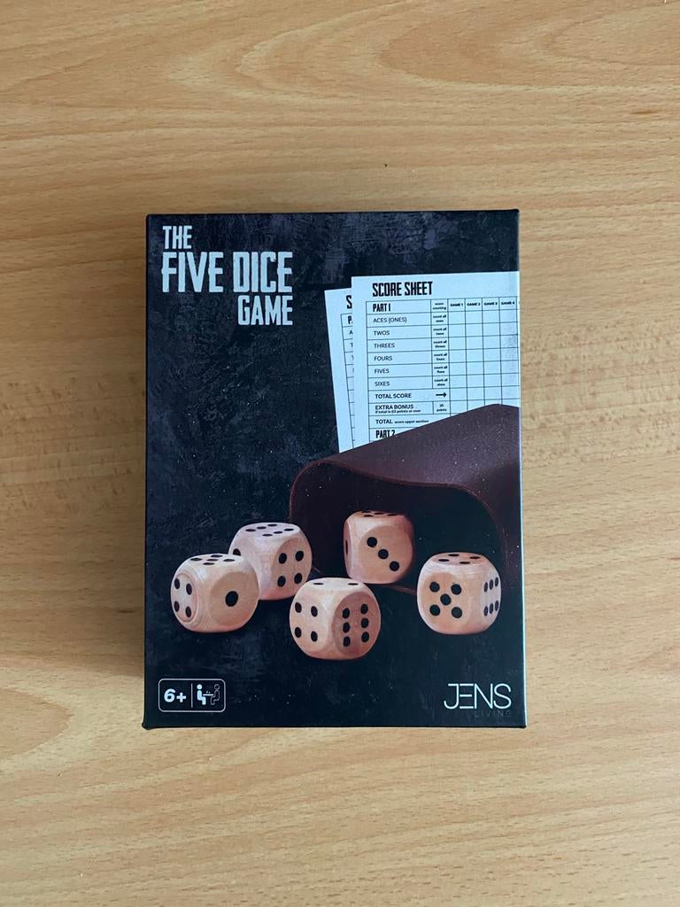 The Five Dice Game - Dobbelspel voor familie en vrienden, Hobby en Vrije tijd, Gezelschapsspellen | Overige, Nieuw, Een of twee spelers