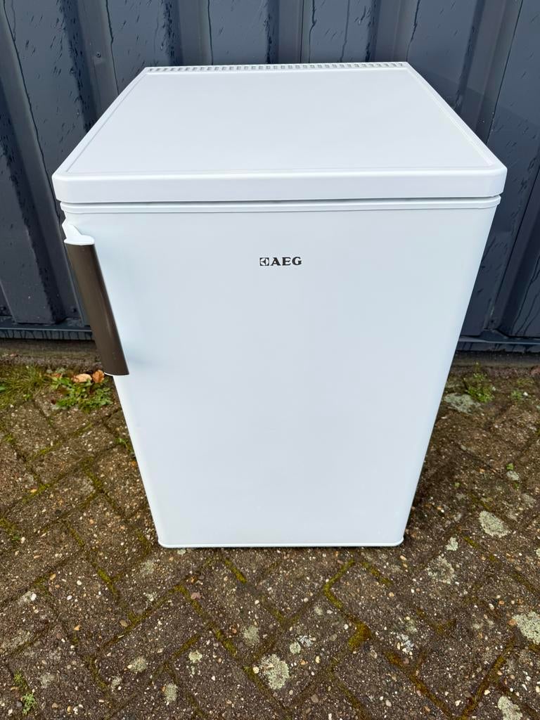 AEG tafelmodel koelkast in perfecte conditie! 6 maanden oud, Ophalen of Verzenden
