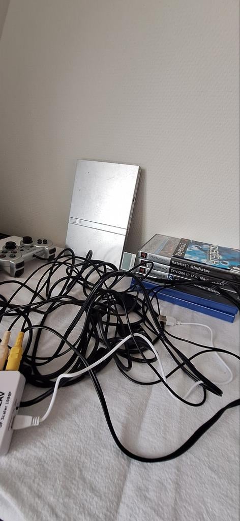 VANDAAG €65, Ophalen, Gebruikt, Met games, Met 2 controllers