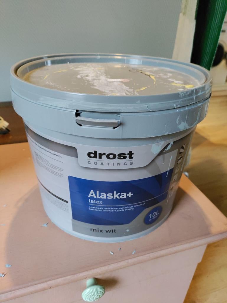 Muurverf kleur beton strijck 049N-1, Ophalen