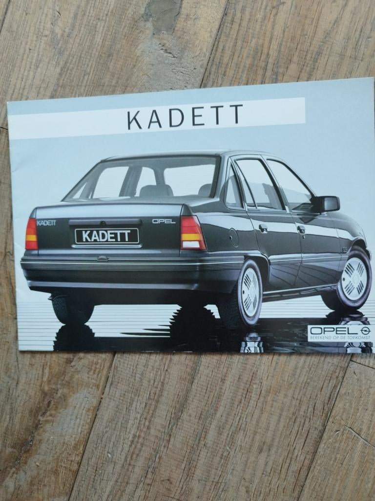 Opel Kadett brochure uit 1985, Opel, Zo goed als nieuw, Opel, Ophalen of Verzenden