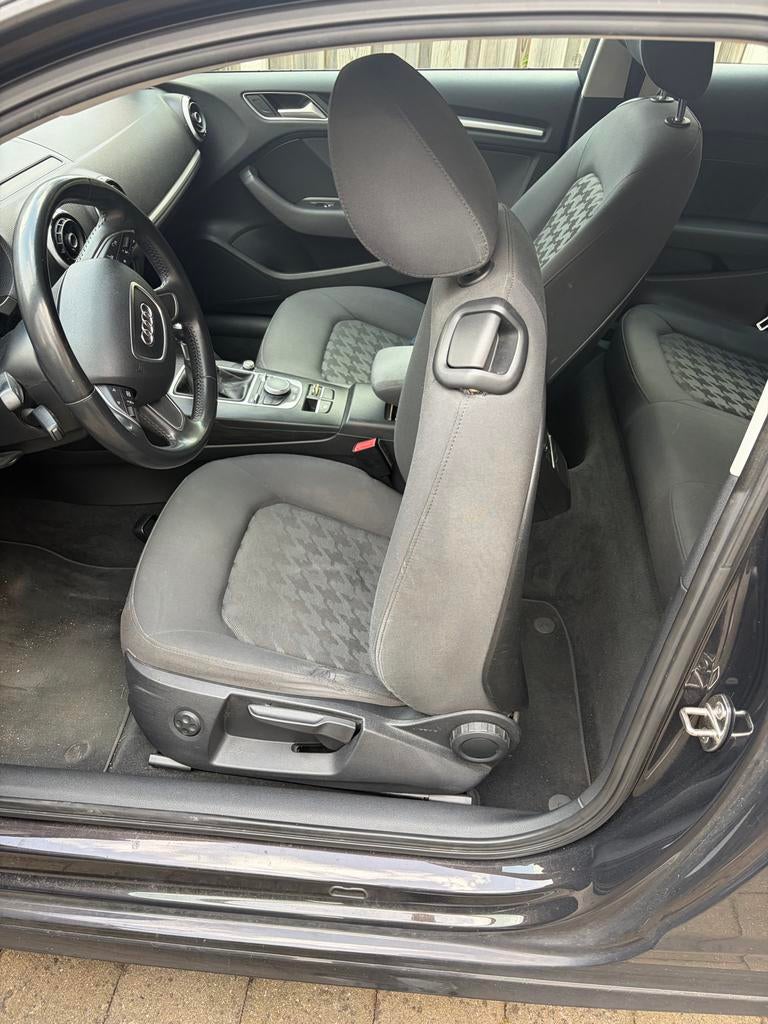 Audi A3 1.6 TDI 81KW 3 deurs veel veilige en goedkope km’s!, Voorwielaandrijving, 4 cilinders, Bruin, Origineel Nederlands