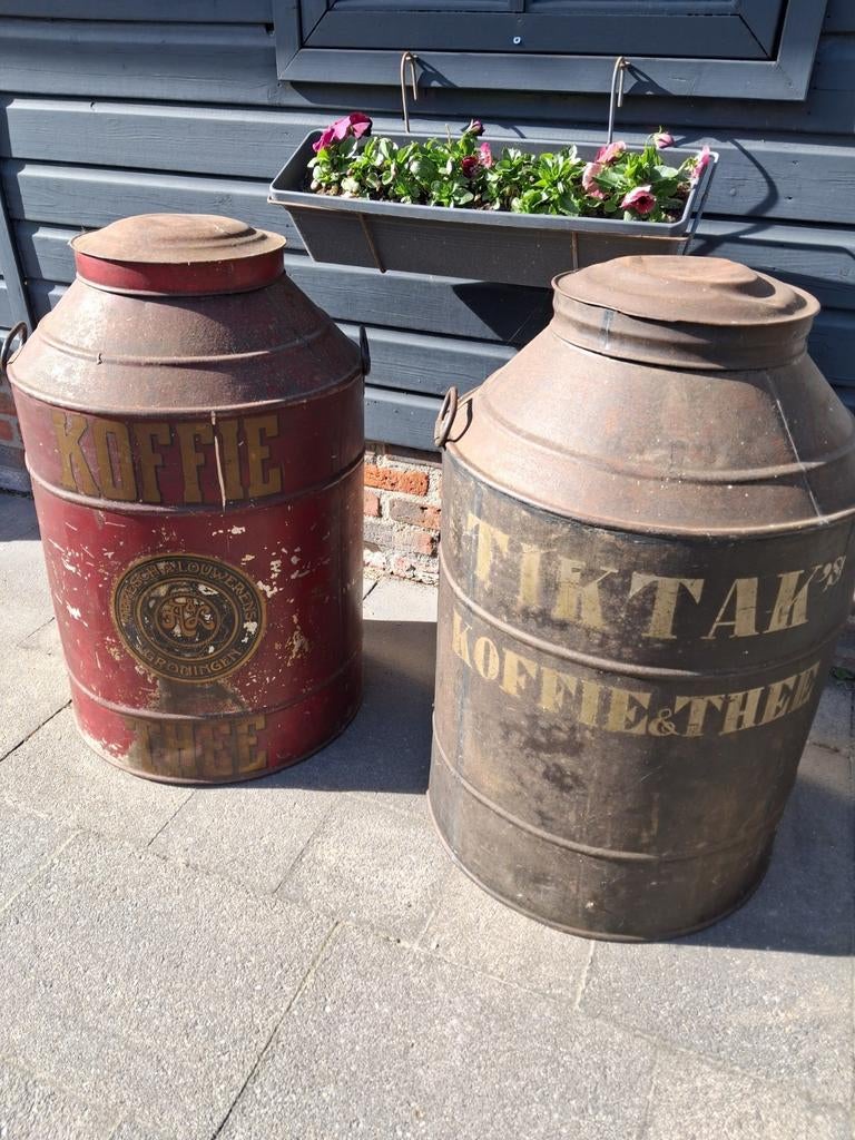 Twee winkelblikken uit Groningen! Samen 100 Euro, Verzamelen, Ophalen, Overige