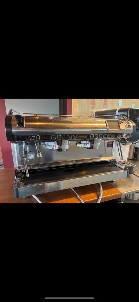 Nuova Simonelli Aurelia II Digit 2-groeps Espressomachine, Gebruikt, Espresso apparaat, 10 kopjes of meer, Gemalen koffie