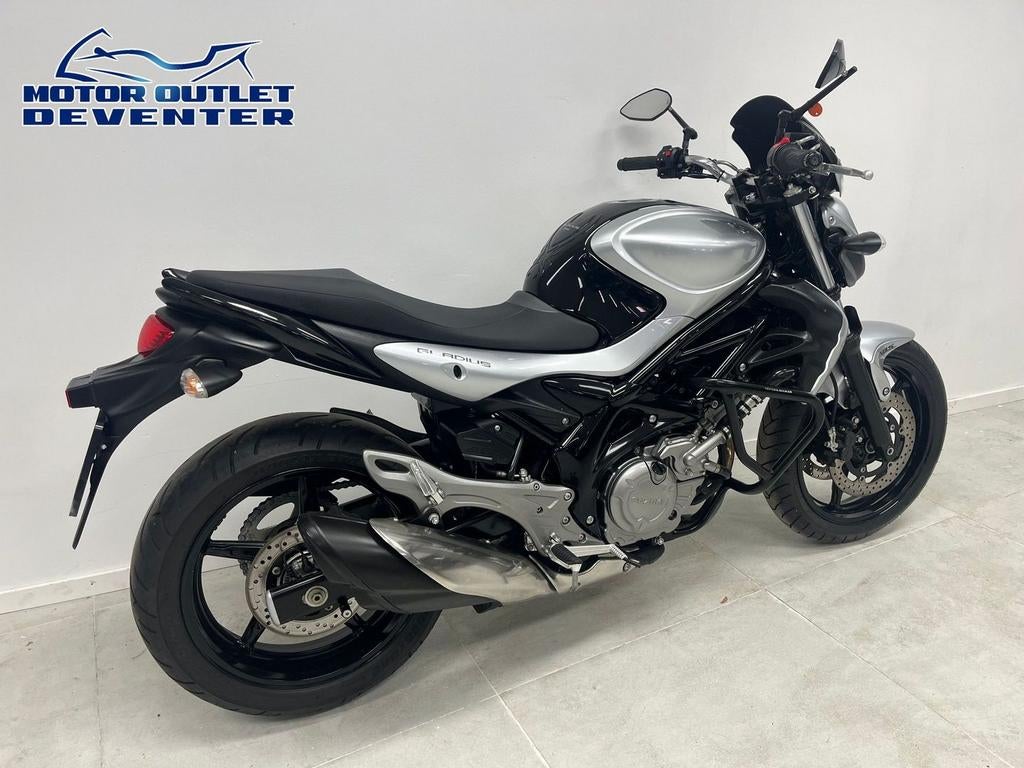 SUZUKI SFV 650 GLADIUS ABS (bj 2012), SUZUKI, Motorrijbewijs A, Bedrijf, Onbekend