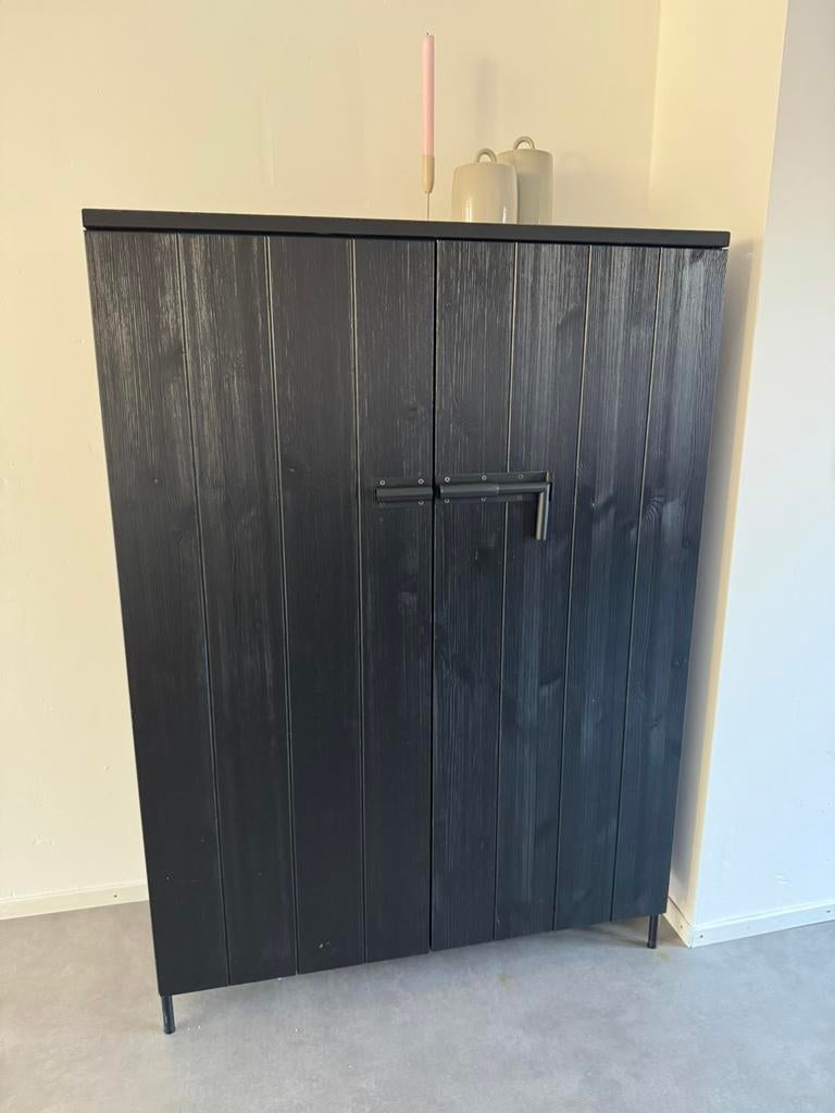 Woood kast zwart 141 x 100, Ophalen, Zo goed als nieuw, 25 tot 50 cm, 100 tot 150 cm