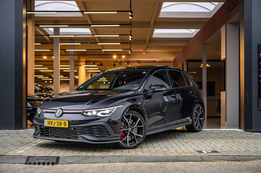 Volkswagen GOLF 2.0 TSI GTI Clubsport|Fabrieks Garantie|Pano, Gebruikt, 4 cilinders, 1984 cc, Zwart