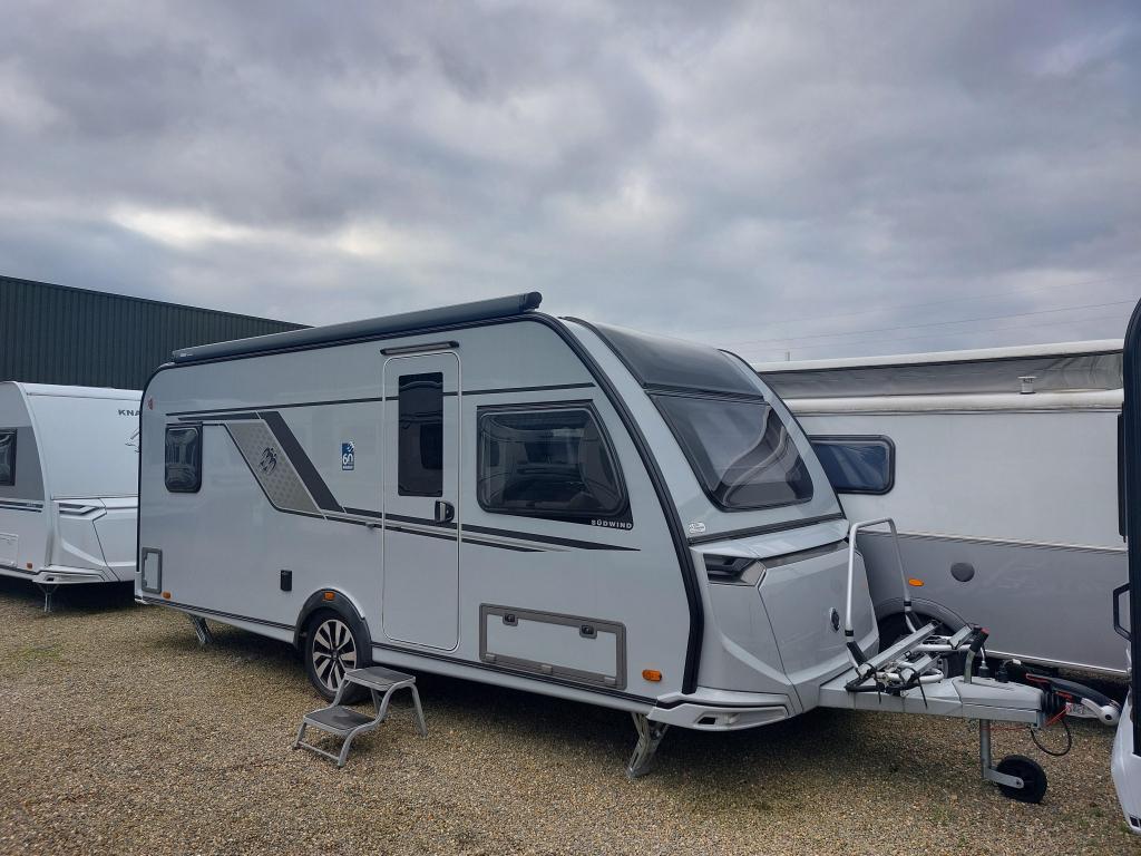 Knaus Sudwind 500 UF 60 YEARS, Caravans en Kamperen, Caravans, Bedrijf, tot en met 4, 1250 - 1500 kg, Rondzit, Knaus, Dwarsbed