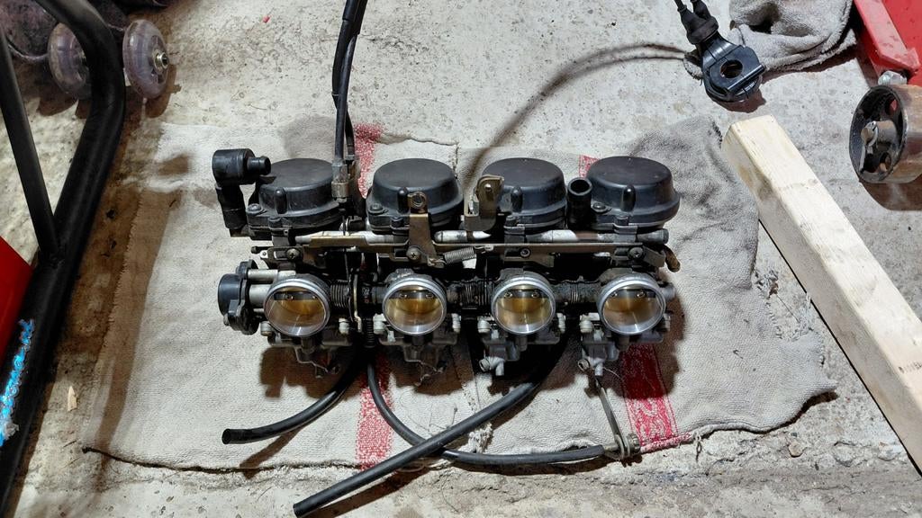 Carburateur Yamaha R1 1998/1999, Ophalen of Verzenden, Gebruikt