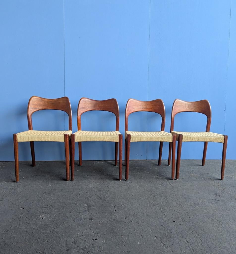 4 midcentury stoelen - Arne Hovmand Olsen voor Mogens Kold, Ophalen, Zo goed als nieuw, Bruin