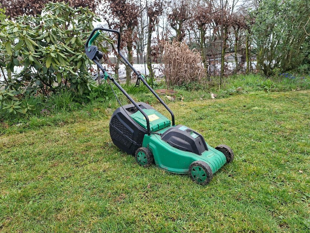 Grasmaaier 10euro, Gebruikt, Elektrische grasmaaier, Ophalen of Verzenden, 40 t/m 49 cm