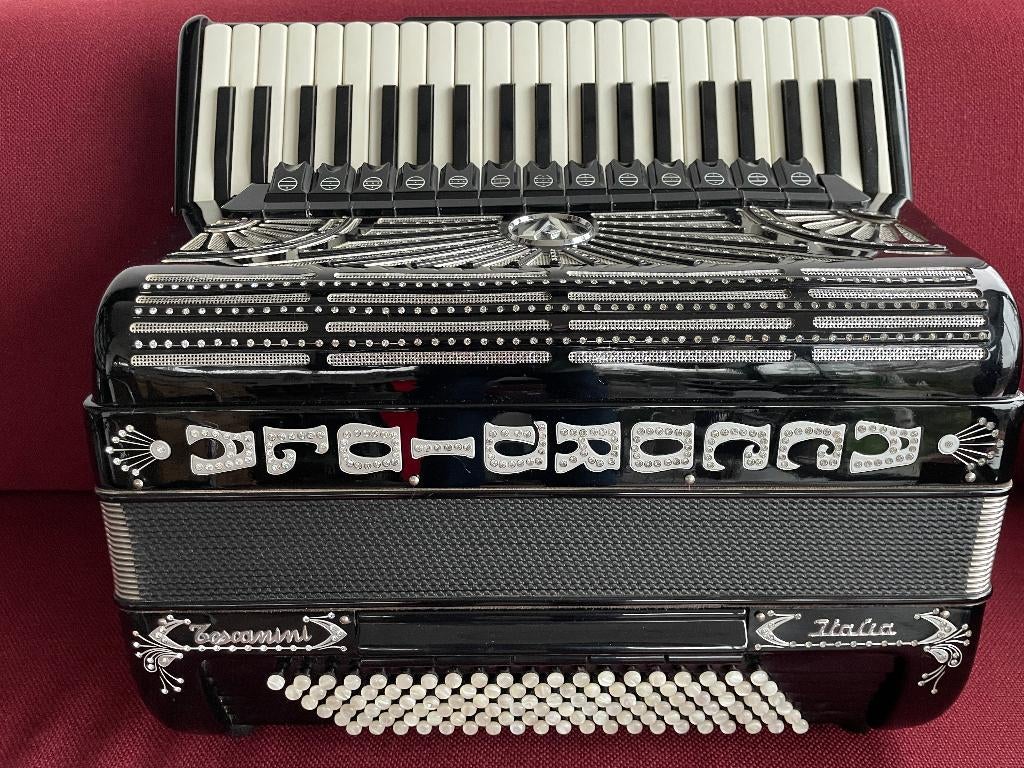 Italiaanse Accordiola Toscanini accordeon Cassotto .5korig ., Muziek en Instrumenten, Accordeons, Gebruikt, Met koffer, Accordiola