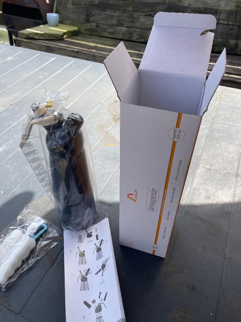 Tekoop nieuwe slagroomspuit, Ophalen of Verzenden, Nieuw