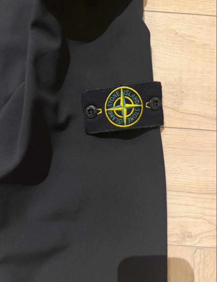 Stone Island Soft Shell-R Jas Zwart met bon, Ophalen of Verzenden, Zo goed als nieuw, Overige maten, Zwart