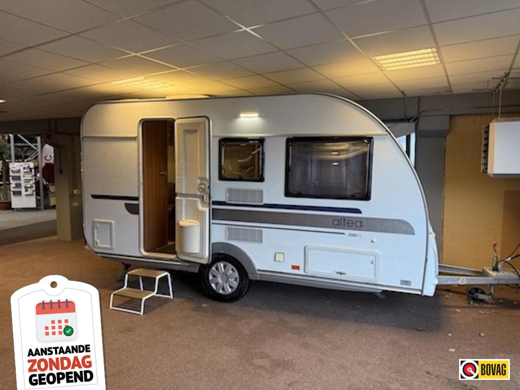 Adria Altea 390 PS, Lichtgewicht, Airco ((zondag open!!)), Caravans en Kamperen, Caravans, Bedrijf, Treinzit, Adria, Tot en met 4