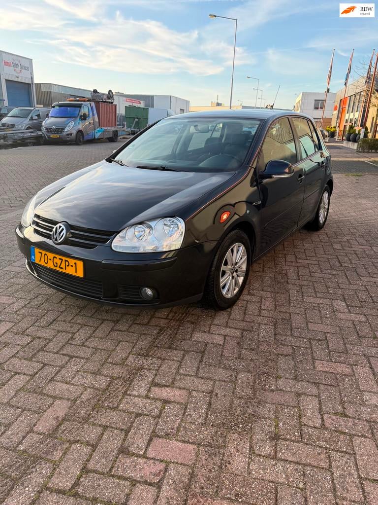 Volkswagen Golf 1.4 TSI Trendline apk nieuw revisie motor!, Gebruikt, Electronic Stability Program (ESP), Zwart, Origineel Nederlands