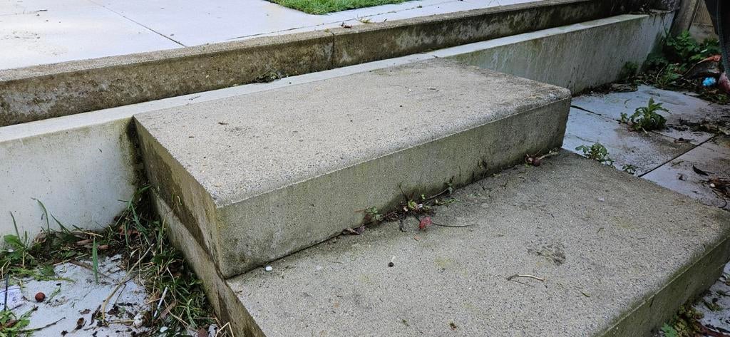 Betonnen traptrede 2 stuks- 100x50x15 cm GRATIS OPHALEN, Tuin en Terras, Ophalen, Gebruikt, Beton, Overige typen