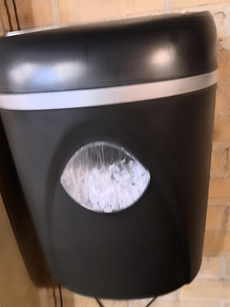 Papier versnipperaar, Ophalen, Gebruikt, Minder dan 50 cm