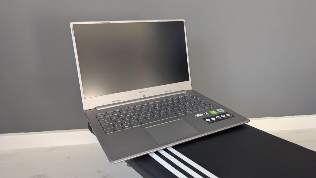 MEDION AKOYA laptop 15.6" Geforce MX 250, 256 GB, Met videokaart, 8 GB, Ophalen of Verzenden