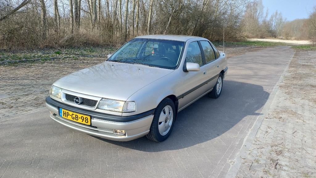 Opel Vectra 2.5i V6 AUT E2 1994 Grijs, 1350 kg, 1295 kg, 630 kg, Particulier
