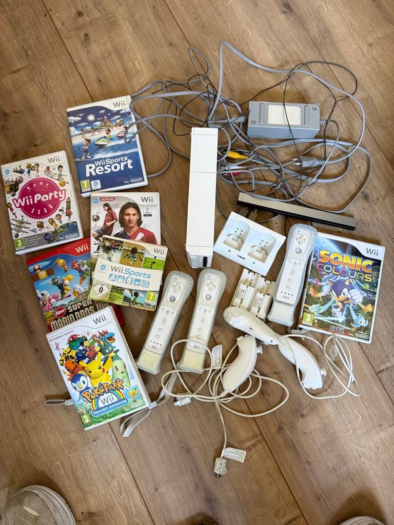 Compleet Wii pakket: console, controllers en topgames!, Spelcomputers en Games, Games | Nintendo Wii, Ophalen, Gebruikt, Overige genres