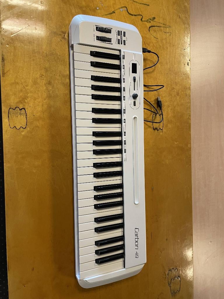 Samson Carbon 49 USB MIDI controller met originele doos, Muziek en Instrumenten, Ophalen, Gebruikt