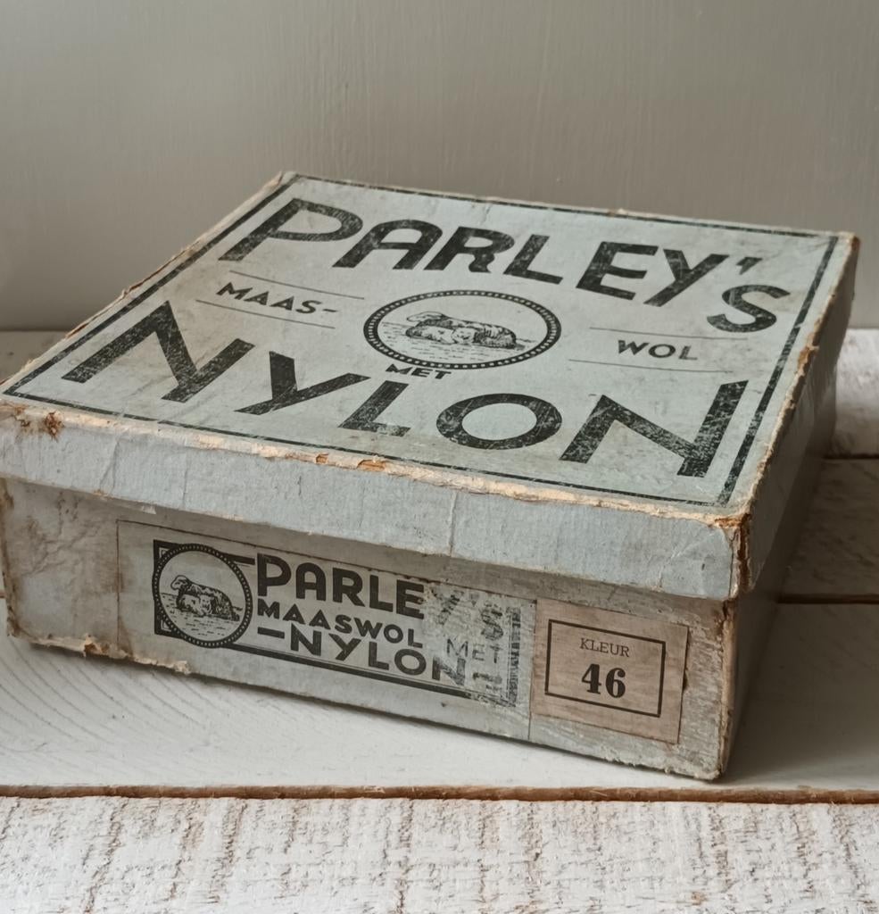 Vintage Parley's Maaswol met Nylon Garen Box, Hobby en Vrije tijd, Naaien en Fournituren, Ophalen of Verzenden, Gebruikt, Garen of Naald(en)