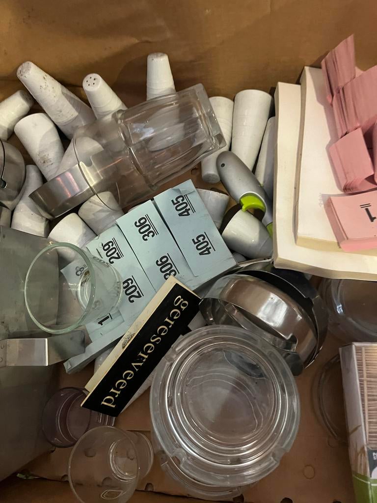 Diverse items man cave: oa glas sleutelhangers, Ophalen of Verzenden, Gebruikt