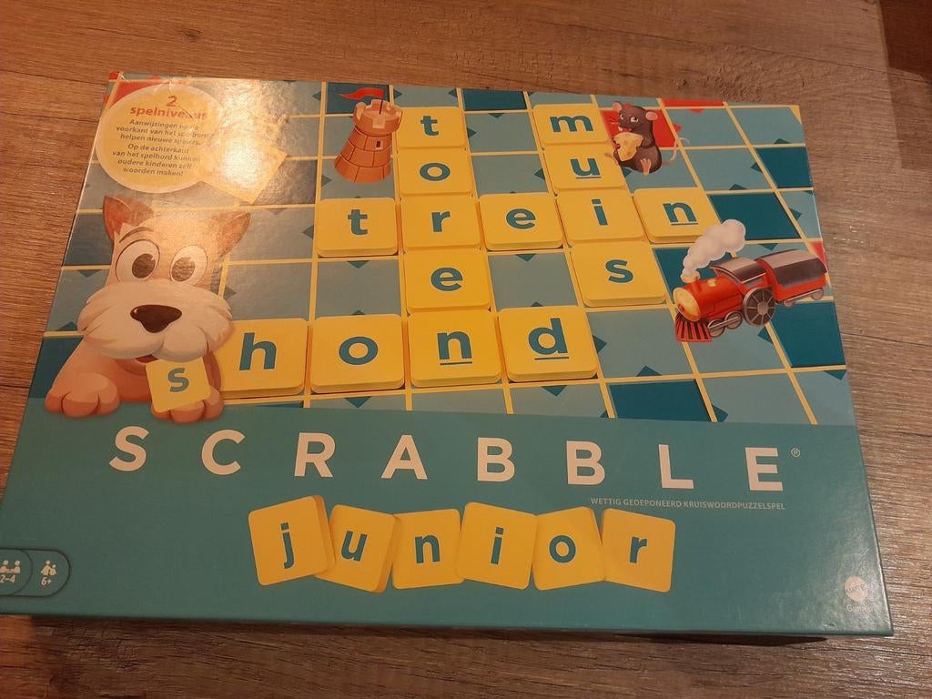 Scrabble junior, Hobby en Vrije tijd, Gezelschapsspellen | Bordspellen, Ophalen of Verzenden
