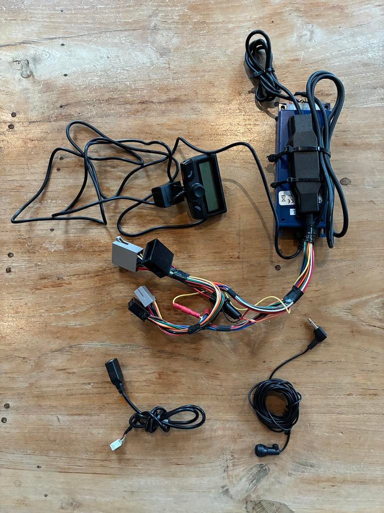 Parrot CK3100N Carkit, Ophalen, Gebruikt