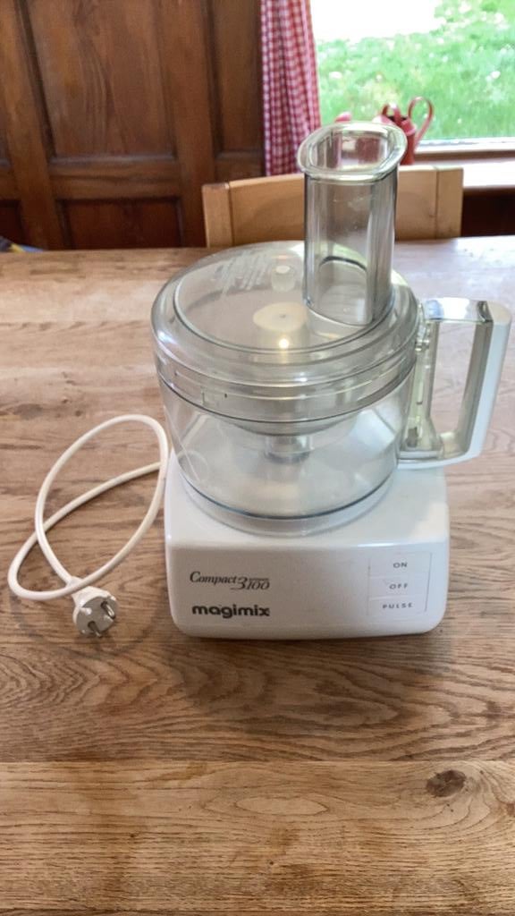 MAGIMIX compact 3100 automatic, Ophalen of Verzenden, Gebruikt, Vaatwasserbestendig, 1 snelheid